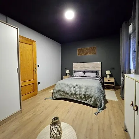 Casita Con Encanto, Les Gaites *