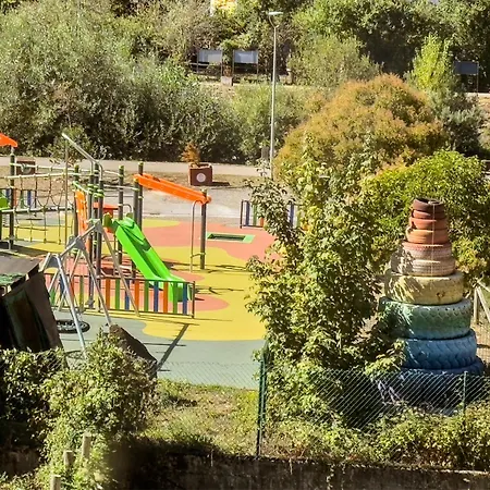 Casita Con Encanto, Les Gaites Collanzo