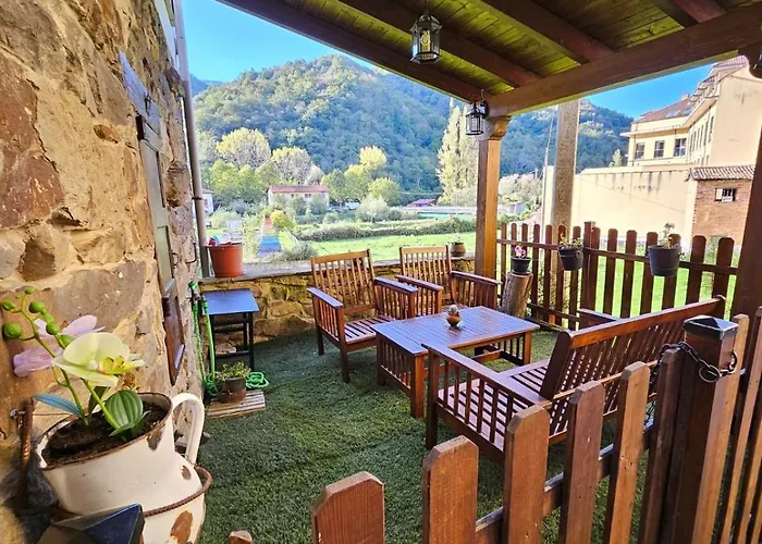 Casita Con Encanto, Les Gaites *