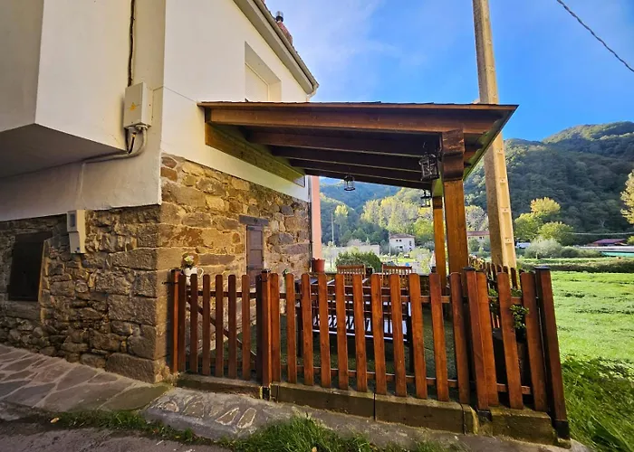 Casita Con Encanto, Les Gaites * Collanzo