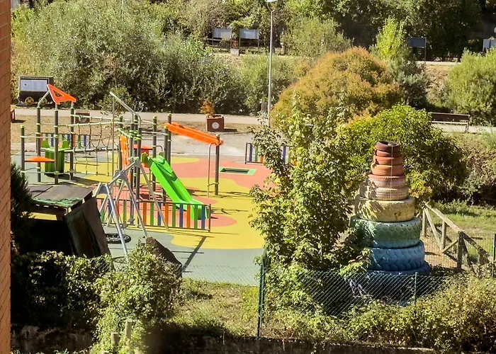 Casita Con Encanto, Les Gaites Collanzo